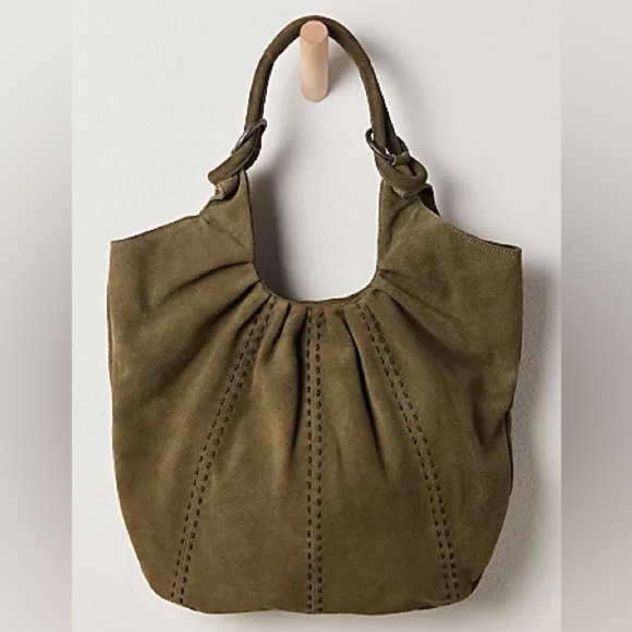 Free People Handbags - NWT Free People Skadi Suede Scrunch Tote